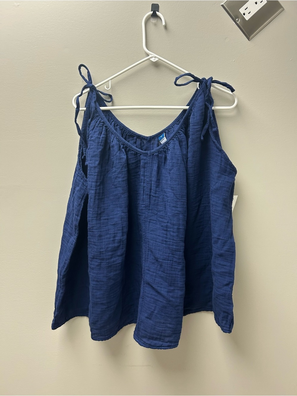 Old Navy Women’s Tie Shoulder Blue Tank Top